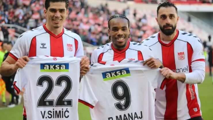 Sivasspor Rıza Çalımbay ile Göztepe'yi yendi