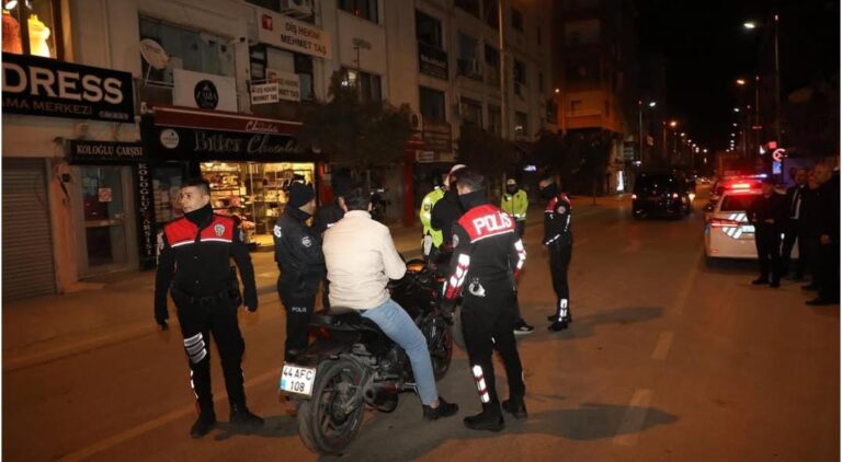 Vali Hatipoğlu'ndan tedbil-i kıyafetli asayiş uygulaması