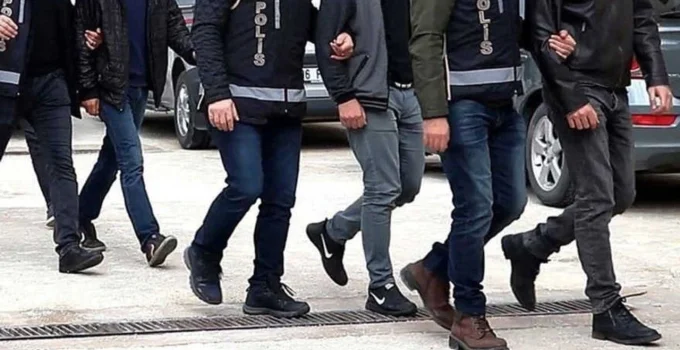 229 milyon liralık vurgun yapan suç şebekesi çökertildi