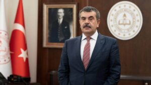 Bakan Tekin'den "proje okul" tepkilerine açıklama:  20 civarında okulumuzda olaylar oldu