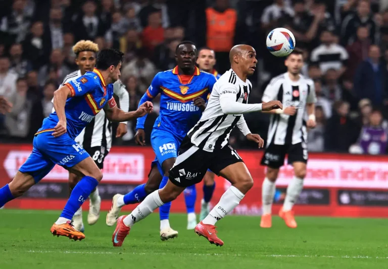 Beşiktaş kupaya veda etti, Göztepe yarı finalde Trabzonspor'un rakibi oldu