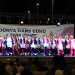 Dikili’de Dünya Dans Günü Coşkusu