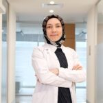 Diş eti çekiliyorsa kemik de eriyordur!