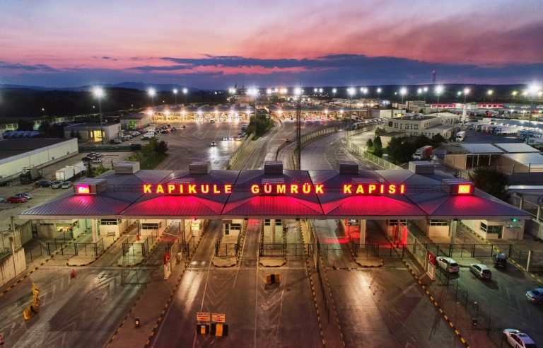 Kapıkule Sınır Kapısında dev rüşvet operasyonu: 38 gözaltı