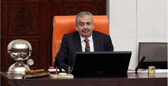 Sırrı Süreyya Önder'in sağlık durumu hakkında açıklama: Hayati tehlikesi devam etmektedir
