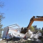 25 kaçak yapı yıkıldı