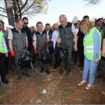 Bakandan yangınlara karşı vatandaşla birlikte orman temizliği