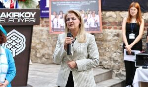 Başkan Doç. Dr. Ayşegül Ovalıoğlu’ndan gençlere: “Yanınızdayım”