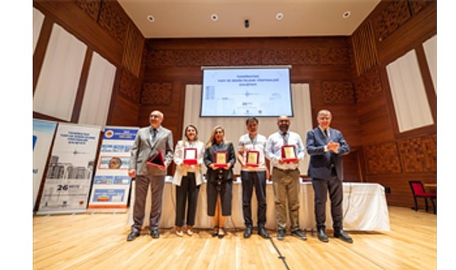 Başkan Tugay’dan sağlıklı ve güvenli kentleşme için çağrı