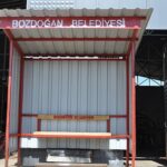 Bozdoğan Belediyesi Bankları ve Durakları Kendi İmkânlarıyla Üretiyor Tasarruf Belediyeciliği ile Kaynaklar Daha Etkin Kullanılıyor