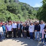 Buca’da Dünya İklim Günü’nde farkındalık yaratan doğa yürüyüşü