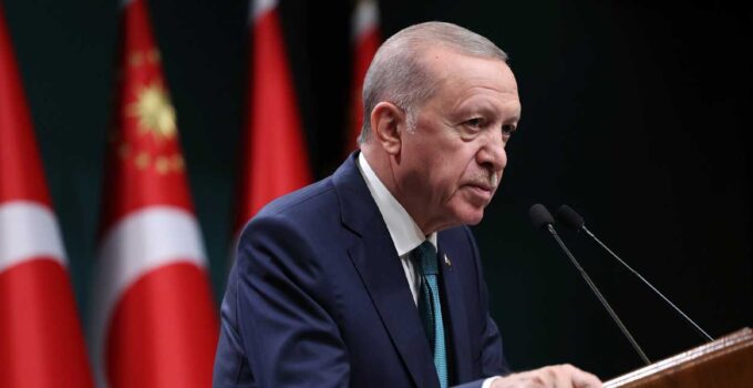 Cumhurbaşkanı Erdoğan ile Macron telefonda görüştü