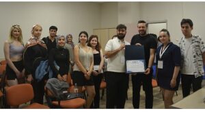 Ege’de ilişki yönetimi ve bağlanma problemleri konuşuldu