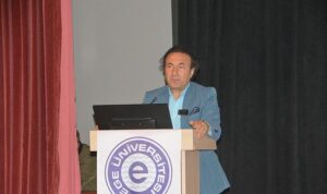 EÜ’de “Kriz Zamanlarında Din ve İnsanlığın Gelecek Ufku” söyleşisi gerçekleştirildi