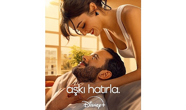 Hande Erçel ve Barış Arduç’un Başrollerinde Yer Aldığı Disney+’ın ‘Aşkı Hatırla’ Dizisinin Yayın Tarihi, Dizinin Yeni Posteriyle Duyuruldu!