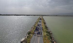 İzmir Kuş Cenneti’nde Ata’ya Saygı Yürüyüşü