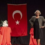 Karşıyaka’nın çınarlarından renkli defile