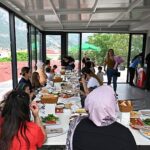 Öğretmenlerden Tepe Parkı’nda Anneler Günü etkinliği