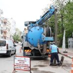 yağmur suyu hattı temizliği sürüyor