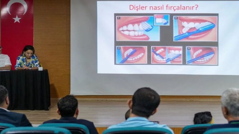 Ankara'da özel gereksinimli bireylere Ağız Ve Diş Sağlığı eğitimi