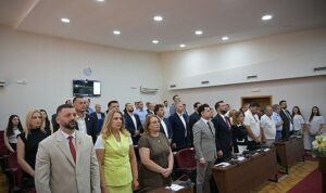 Başkan Şadi Özdemir Peja’nın Kurtuluş Günü törenlerine katıldı