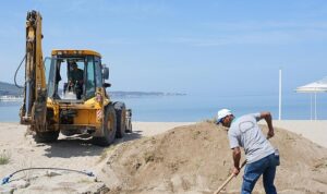 Burhaniye’de Yaz Sezonu Çalışmaları Devam Ediyor