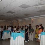 Egeli Eczacılık öğrencileri atık ilaç kutularını sanata dönüştürdü