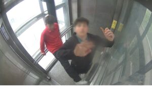 Gençlerden üzücü davranış; kamu malına zarar