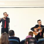 Gönüllü okuyucuların sesi, görme engellilere ışık oldu