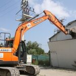 Nilüfer’de kaçak iş yeri yıkıldı