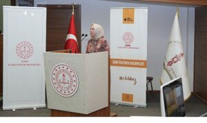 “Öğretmenler İzmir’in Ruhu ile Buluştu: Akademilerde Dönem Finali”