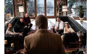 Sekizinci Aile: Disney+’tan Göz Dolduran Kadrosuyla Trajikomik Bir Aile Hikâyesi!