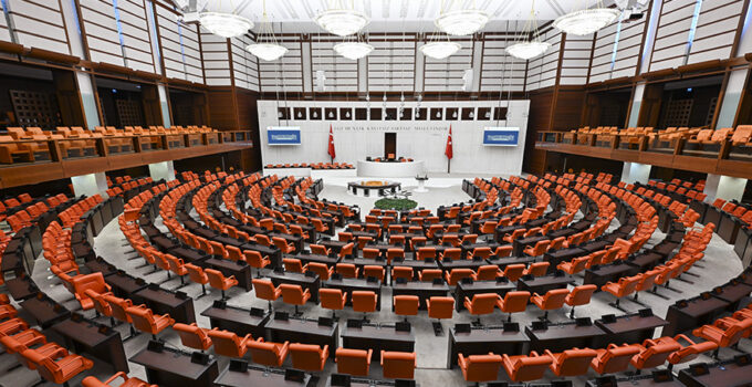 TBMM'de başkan seçimi: İkinci tura kaldı