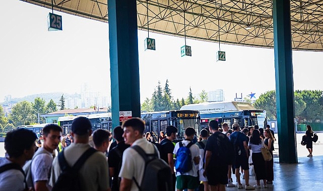 800CK, 1 ayda 46 bin vatandaşı sahillere taşıdı