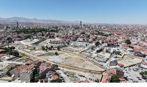 Başkan Altay: “Konya’nın Bir Başkent Olarak Surlarını Açığa Çıkarmak ve Turizm Potansiyelini Artırmak İçin Çalışıyoruz”