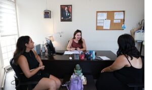 Bayraklı Belediyesinden YKS’de tercih desteği