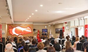 DEÜ 15 Temmuz’da “Zaferin Adı Türkiye” Dedi