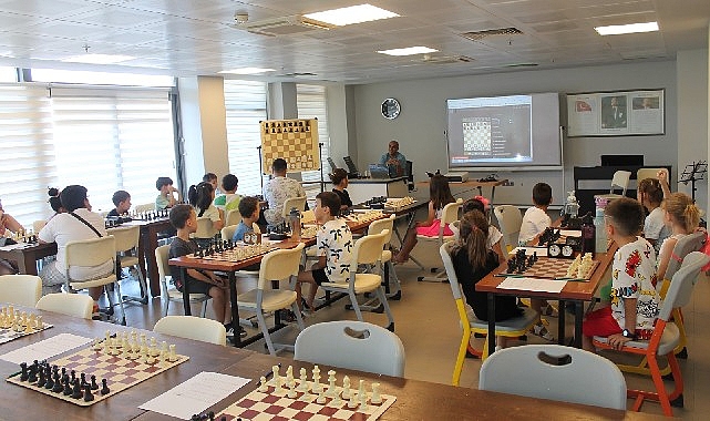 Efes Selçuk’ta Yaz Okulu Kurslarına Yoğun İlgi