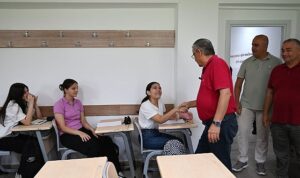 Kemer Belediyesi Kurs Merkezi’nde yeni eğitim öğretim dönemi başladı