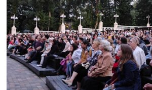 Kocaeli Şehir Tiyatroları, Dünya sahnesinde