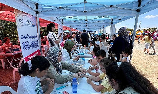 Sahilde şenlik, denizde yarış
