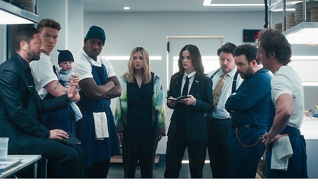 ‘The Bear’ın 4. Sezon Rüzgarı Yeni Esmeye Başlamışken, 5. Sezon Onayı Geldi