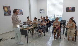 Yenişehir Belediyesinin anne ve çocuk eğitimleri sürüyor