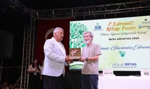 7. Edremit Kitap Fuarı’nda 5. Gün: Şiirden panele, türkülerden müziğe