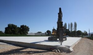 Alaaddinbey’de kaçak yapılara temelden müdahale