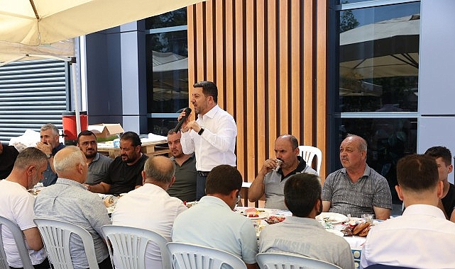 Başkan Arı, Sanayi Esnafıyla Bir Araya Gelerek Sohbet Etti