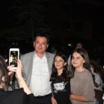 Başkan Aydın, Güneştepe’de çocuklarla açık hava sinemasında buluştu