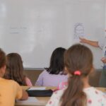 Başkan Çerçioğlu’ndan Eğitime Tam Destek: Aydınlı Çocuklar Yazı İngilizce Öğrenerek Geçiriyor