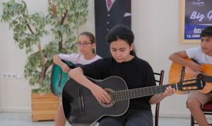 Başkan Çerçioğlu’ndan Geleceğin Müzisyenlerine Destek: Aydınlı Çocuklar Yaz Tatilini Müzikle Geçiriyor