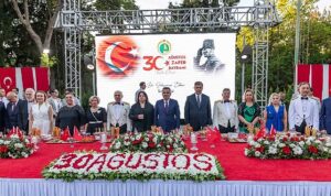 Başkan Tugay 30 Ağustos Zafer Bayramı resepsiyonuna katıldı